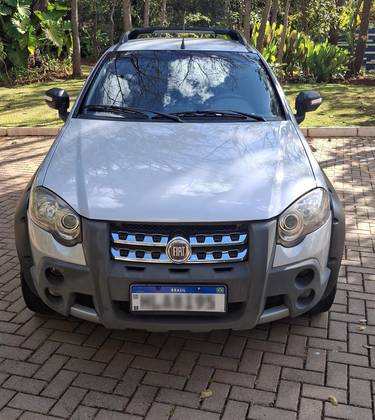 FIAT STRADA 1.8 MPI ADVENTURE CE 16V FLEX 2P MANUAL FIAT STRADA 1.8 MPI ADVENTURE CE 16V FLEX 2P MANUAL